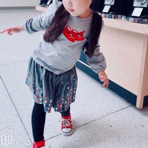 Gucci girl SZ 36 M T-shirt with red tutu set